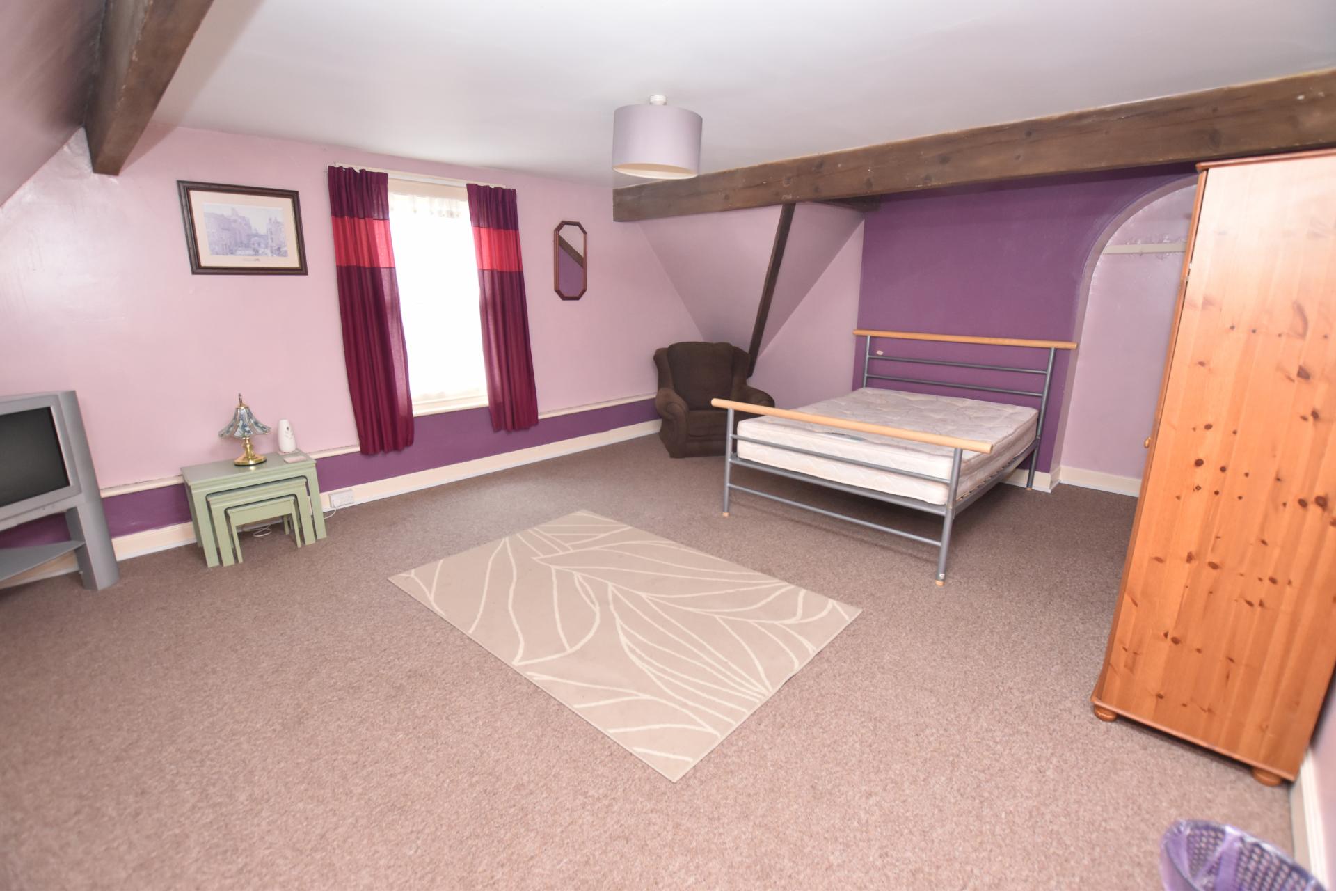 5 bedroom Townhouse for sale in Market Drayton