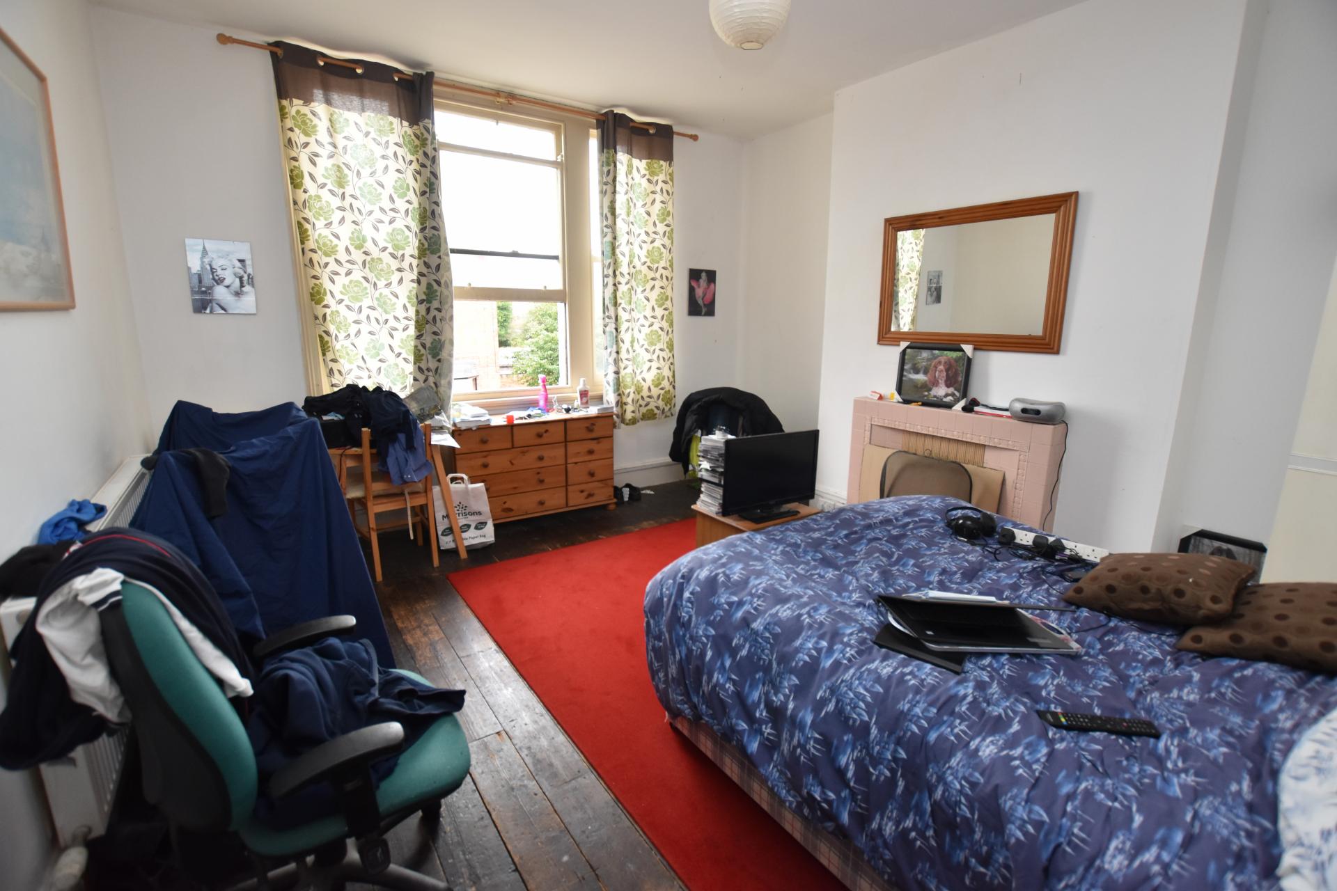 5 bedroom Townhouse for sale in Market Drayton