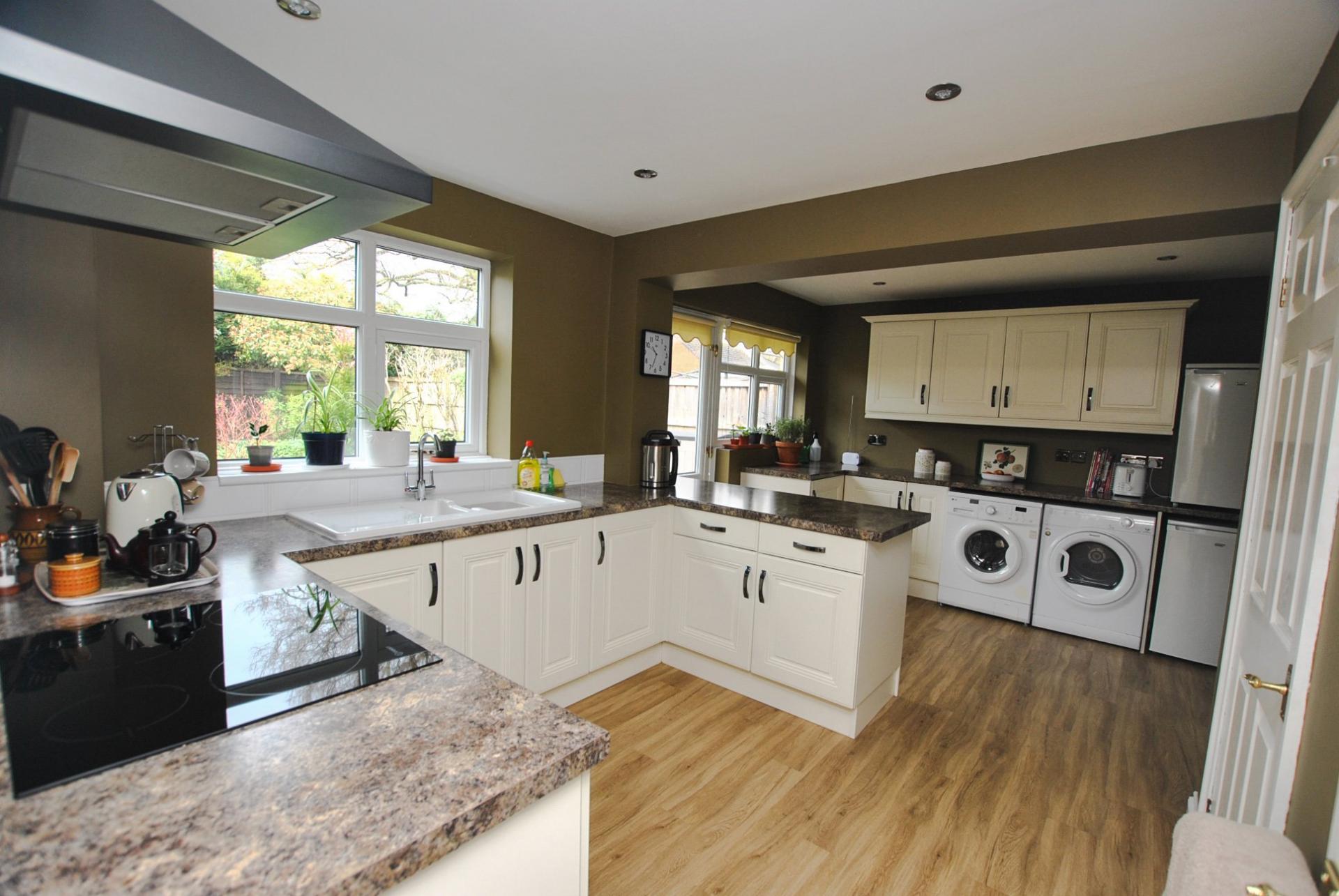 3 bedroom Detached House for sale in Telford