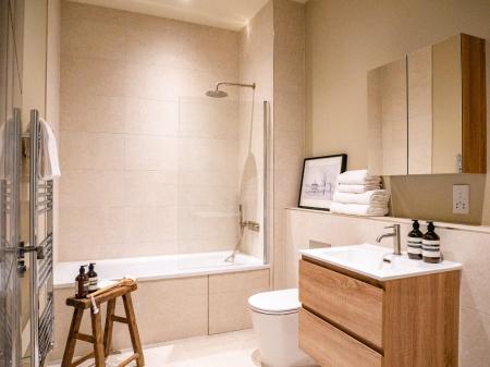 Southsea Show Flat HR-20.jpg