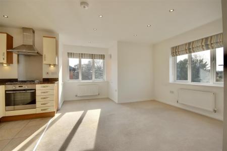 Kitchen/Lounge