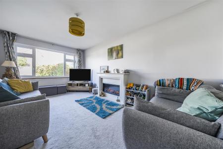 LIVING ROOM ASPECT