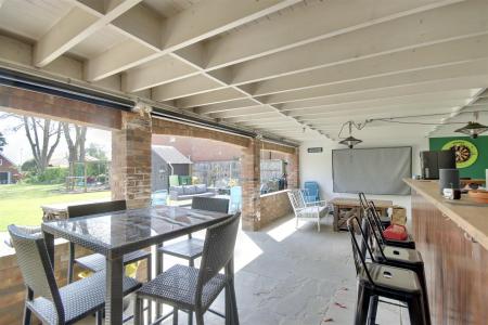 BAR AREA