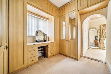 DRESSING AREA