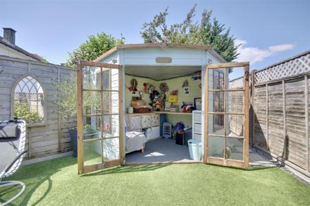HOBBY ROOM