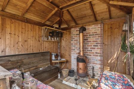 SUMMER HOUSE