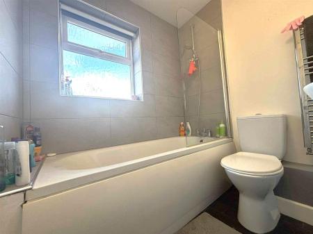 BATHROOM BEVIS ROAD.jpg