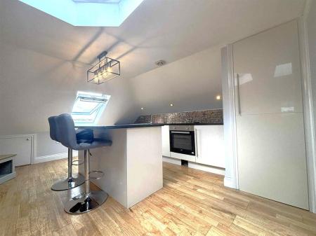 KITCHEN 1.jpg