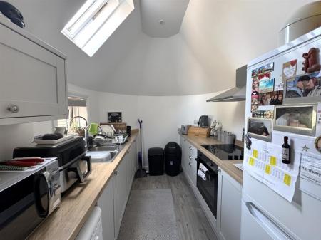 kitchen 3.jpg