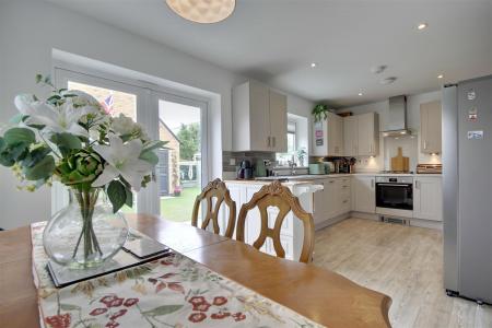 Kitchen/Dining Room