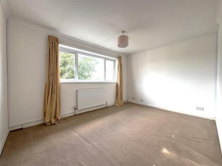 Bedroom 1.jpg