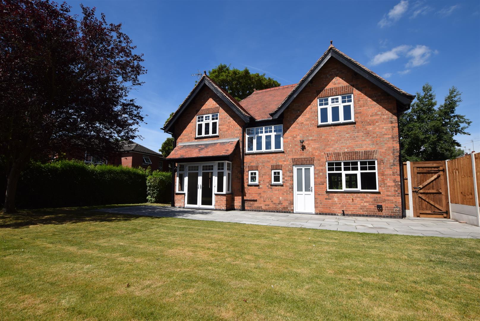 5 bedroom Detached House for sale in Derby