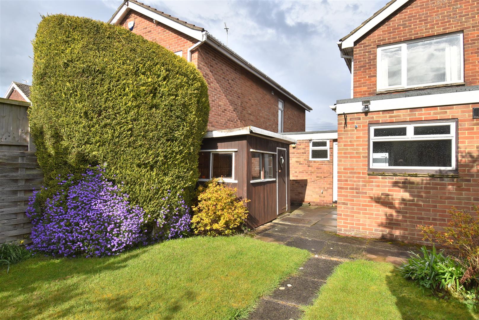 3 bedroom Detached House for sale in Derby