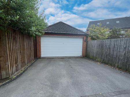 Detached Double Garage