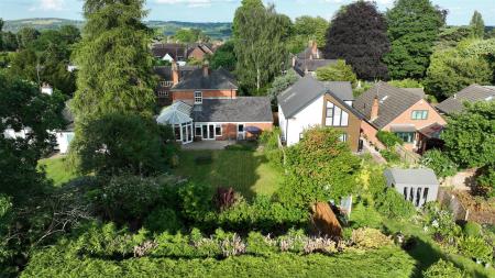 Private Enclosed Rear Garden