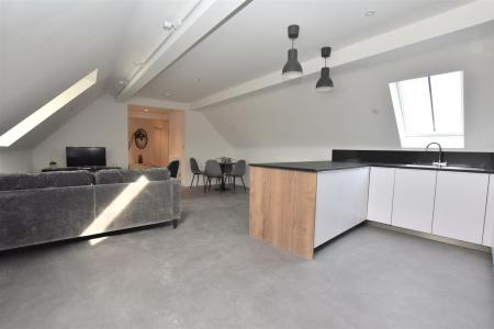 Superb Open Plan Living Kitchen