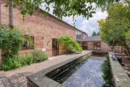 Courtyard Garden