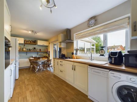 Open Plan Dining Kitchen