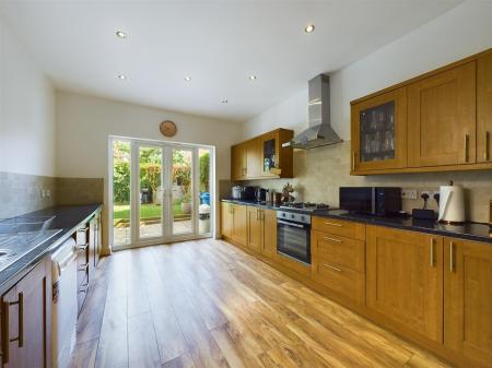 Spacious Kitchen