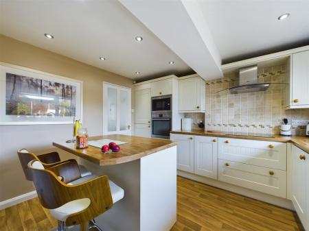 Extended Breakfast Kitchen