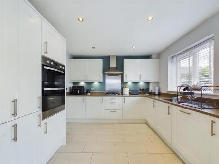 High Specification Fitted Kitchen