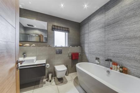 Superbly Appointed Bathroom