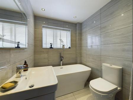 Superbly Appointed Bathroom