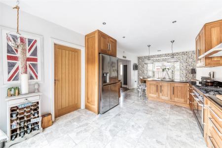 Stunning Open Plan Living Kitchen