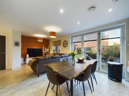 Superb Open Plan Kitchen/Living Space