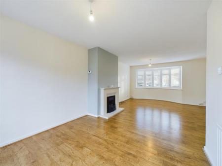 Open Plan Lounge/Dining Room