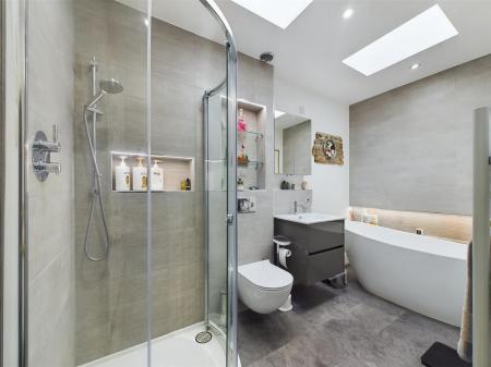 Superbly Appointed Bathroom