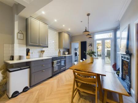 Open Plan Dining Kitchen