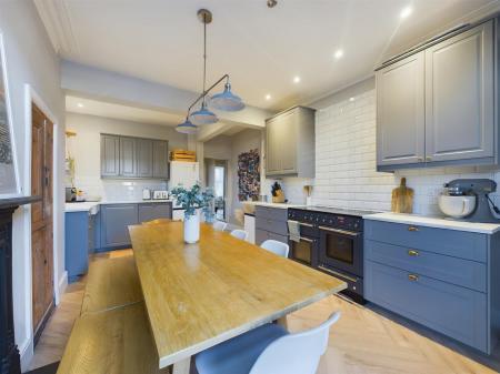 Open Plan Dining Kitchen