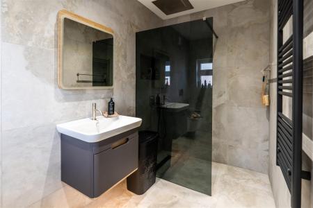 Superbly Appointed En-Suite Shower Room