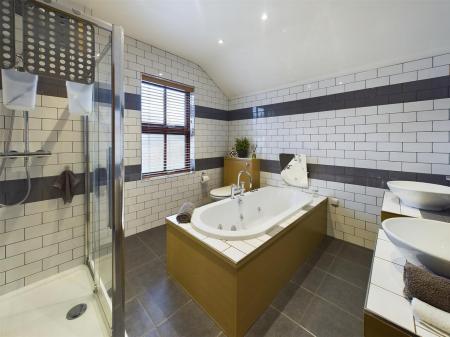 Superbly Appointed Bathroom