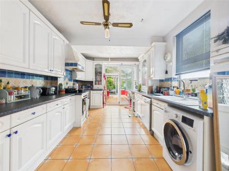 Large Kitchen