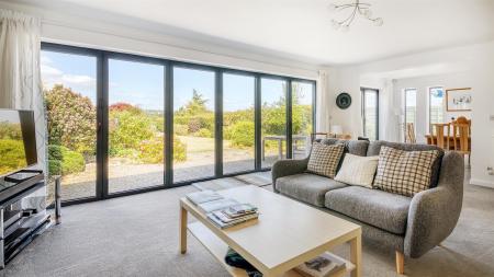 Spacious Lounge