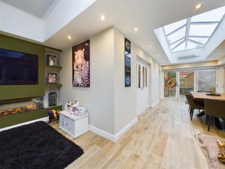 Orangery/Family Room
