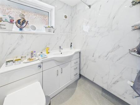 Well-Appointed Wet Room