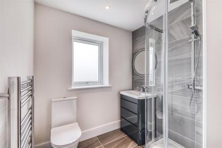 Superbly Appointed Shower Room