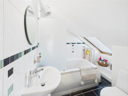 En-Suite Bathroom