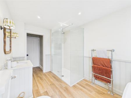 Superbly Appointed Bathroom