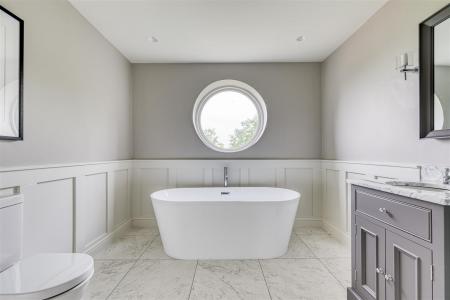 Superbly Appointed Bathroom