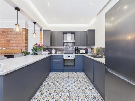 Fitted Kitchen