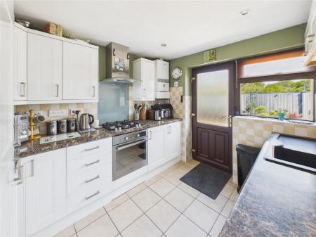 Fitted Kitchen