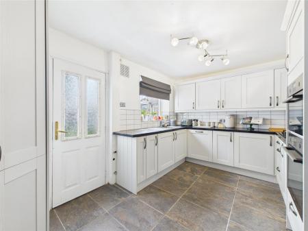Fitted Kitchen
