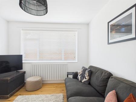 Bedroom Five / Snug