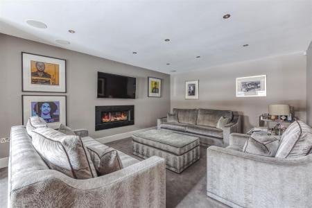 Large Lounge