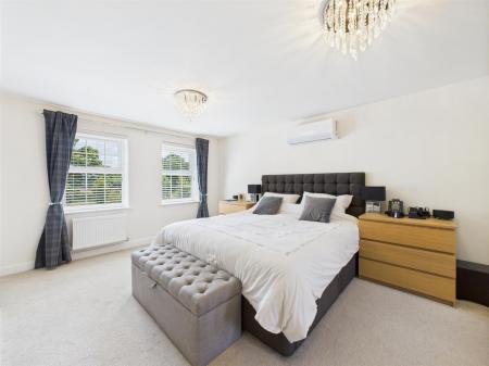 Principal Bedroom Suite