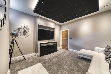 Cinema/Games Room